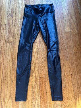 KORAL Shiny Black Leggings | Size XS | Sleek Sculpting Must-Have ✨